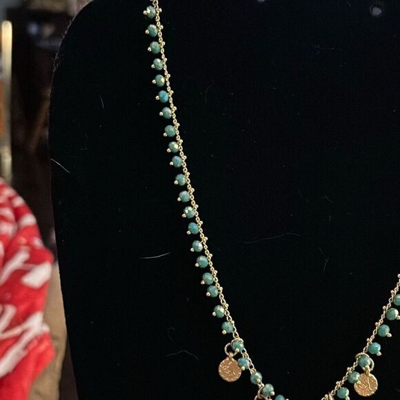GOLD-TONE ADJUSTABLE TURQUOISE COLOR BEADED NECKLACE WITH GOLD DISCS. - Picture 3 of 7